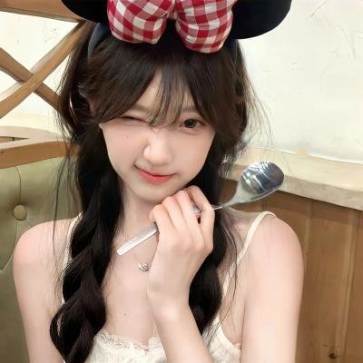 替嫁新娘，亿万老公宠上天